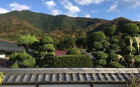 古民家ガーデン 山あり 新宿 80分 /富士山 30分 ： 中庭bbq, 焚き火, ドッグラン ゲストハウス